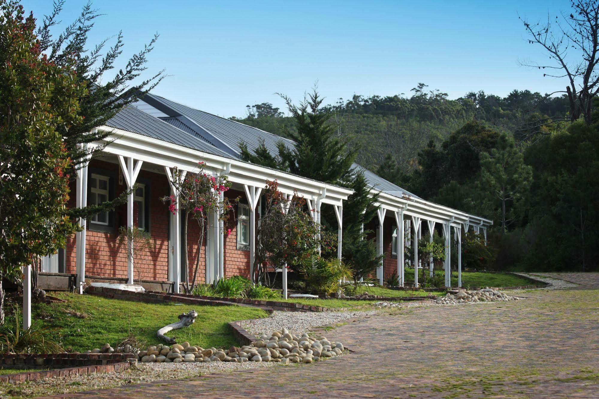 Redbourne Country Lodge - Lion Roars Hotels & Lodges เพลตเตนเบิร์กเบย์ ภายนอก รูปภาพ